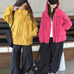 女童外套秋款2025新款儿童洋气时尚中大童秋季女孩休闲冲锋衣上衣