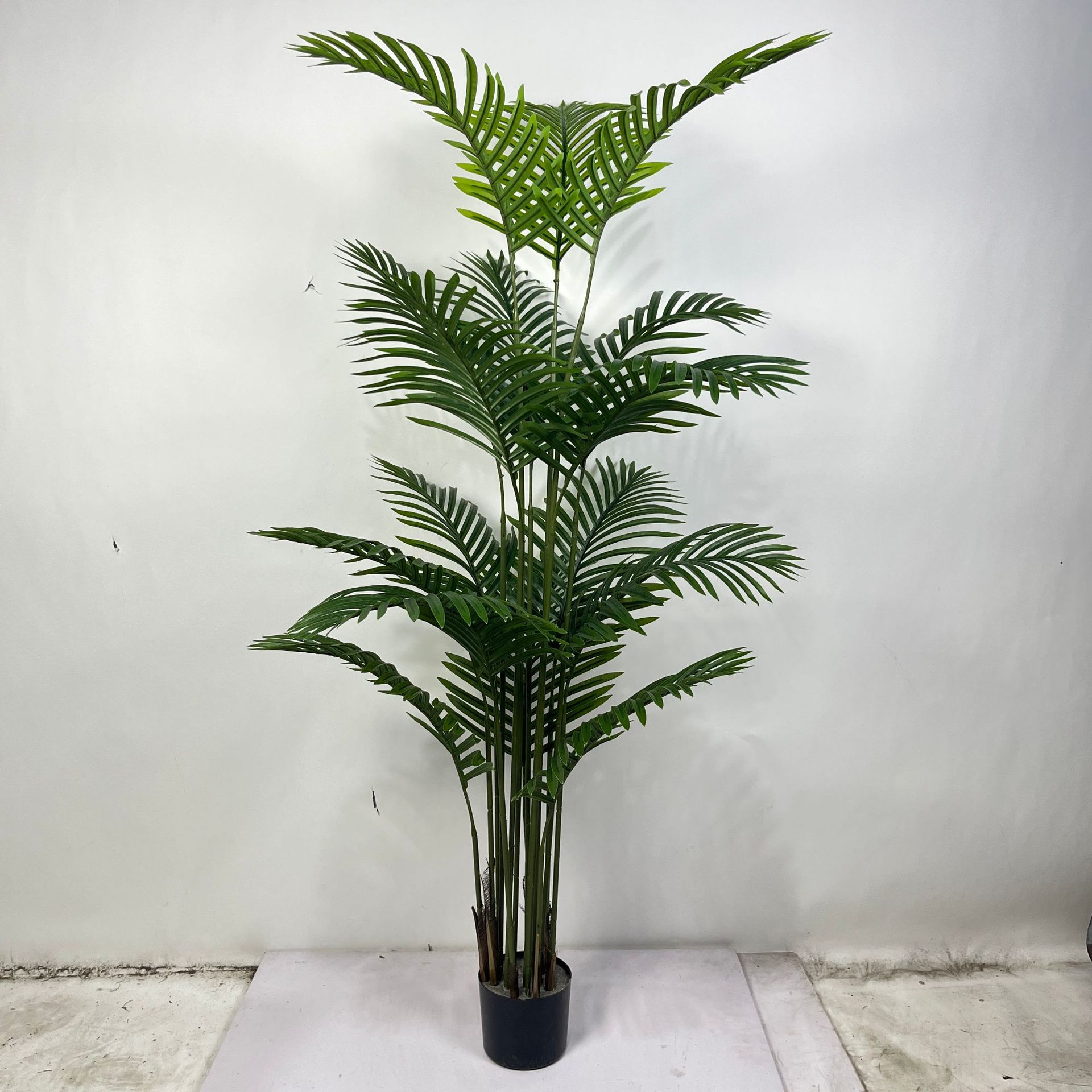 Nuevo modelo de desmontaje transfronterizo Simulación Sanweikui Sala de estar interior Simulación grande Planta verde en maceta Decoración de piso Árbol falso