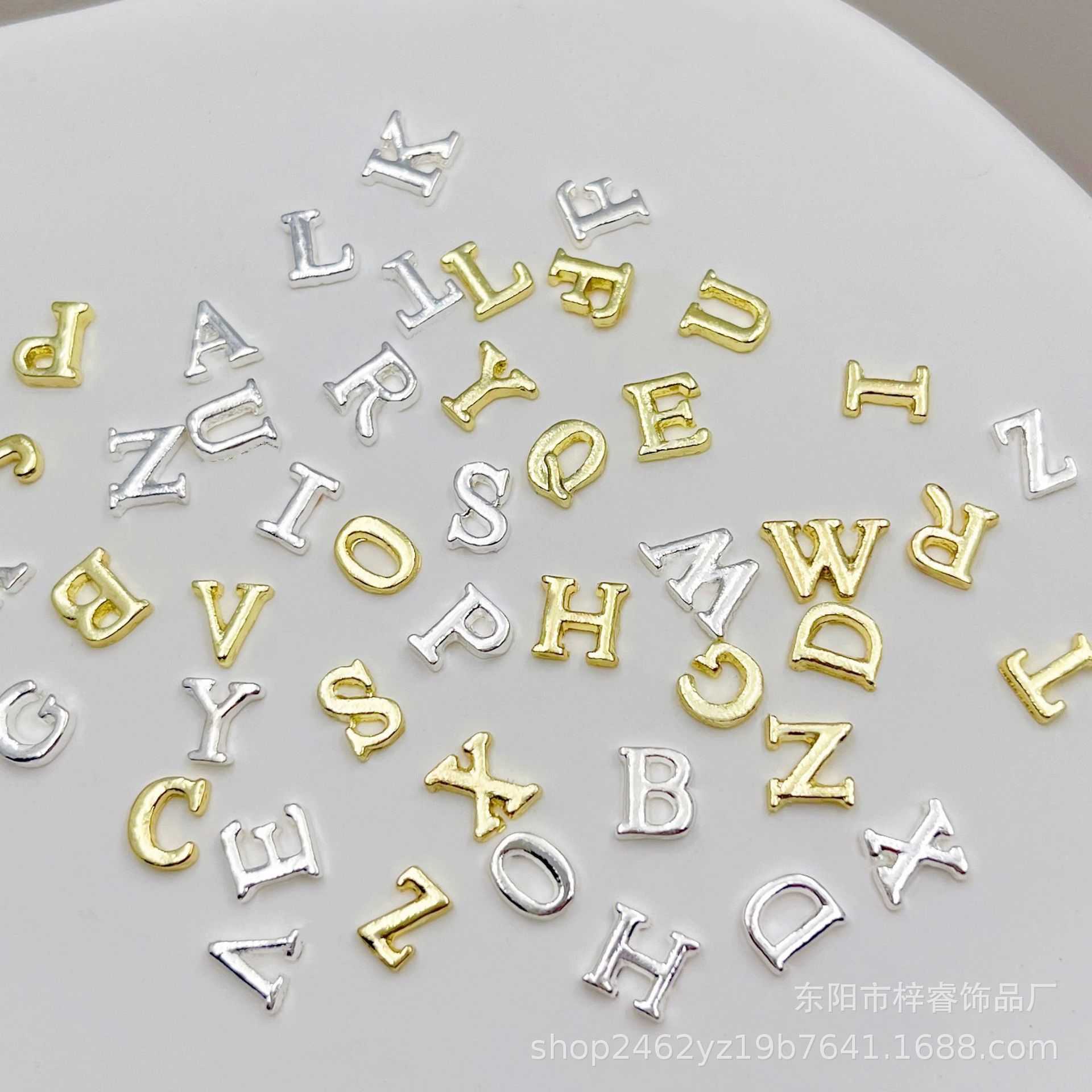 Cross-Border Popular Alloy 26 English Letters Nail Art Jewelry Glossy Letter Set DIY Nail Accessories Wholesale