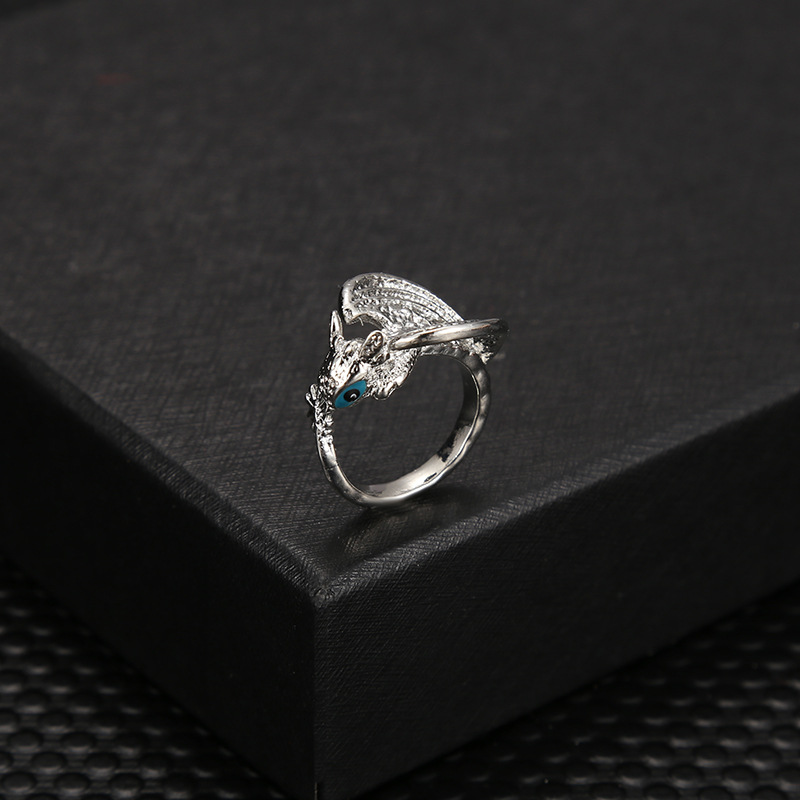 Minimalist Designer Ring For Men – Sleek Modern Jewellery For Him_voghion.com