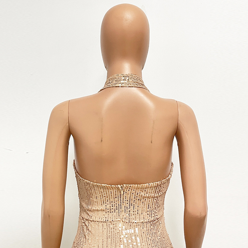 Cocktailjurk voor dames met split pailletten en halterstijl_voghion.com