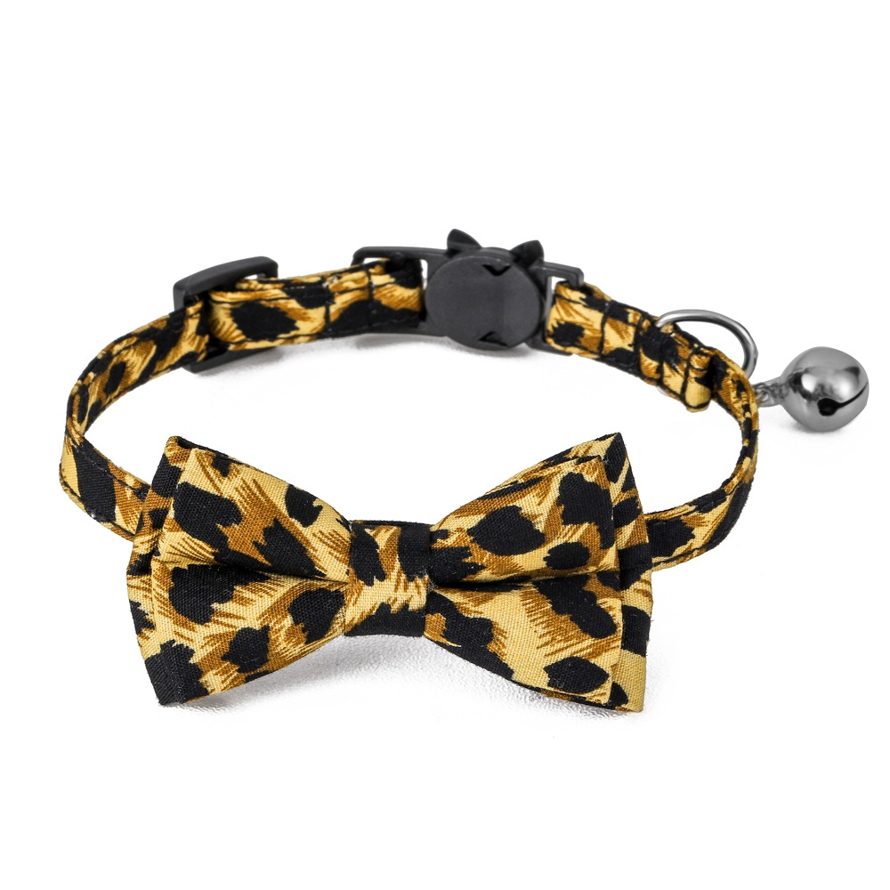 Fábrica spot transfronterizo nuevo algodón gato collar arco leopardo gato corbata toalla saliva campana collar gato