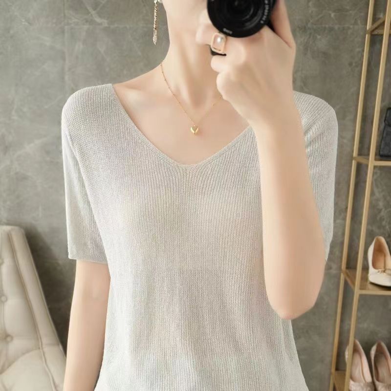 2025 Summer V Neck Glitter Ice Silk New Loose Short-Sleeved Knitwear Women's Fashion Design Thin Top Trendy t