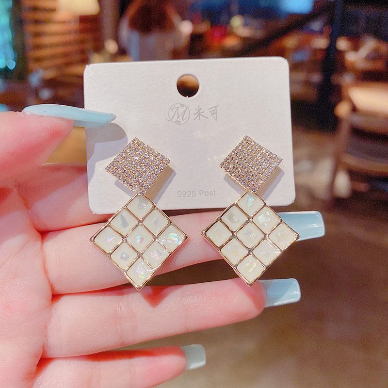 Korean Style Zircon Fashion Geometric Tassel Pendant Earring Copper Ear Jewelry display picture 17