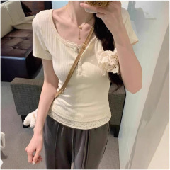 レースの花のかけらは偽の半袖のtシャツの女性の夏の小さい背の中で身を修めて純粋に底のシャツの上着を打ちたいです。