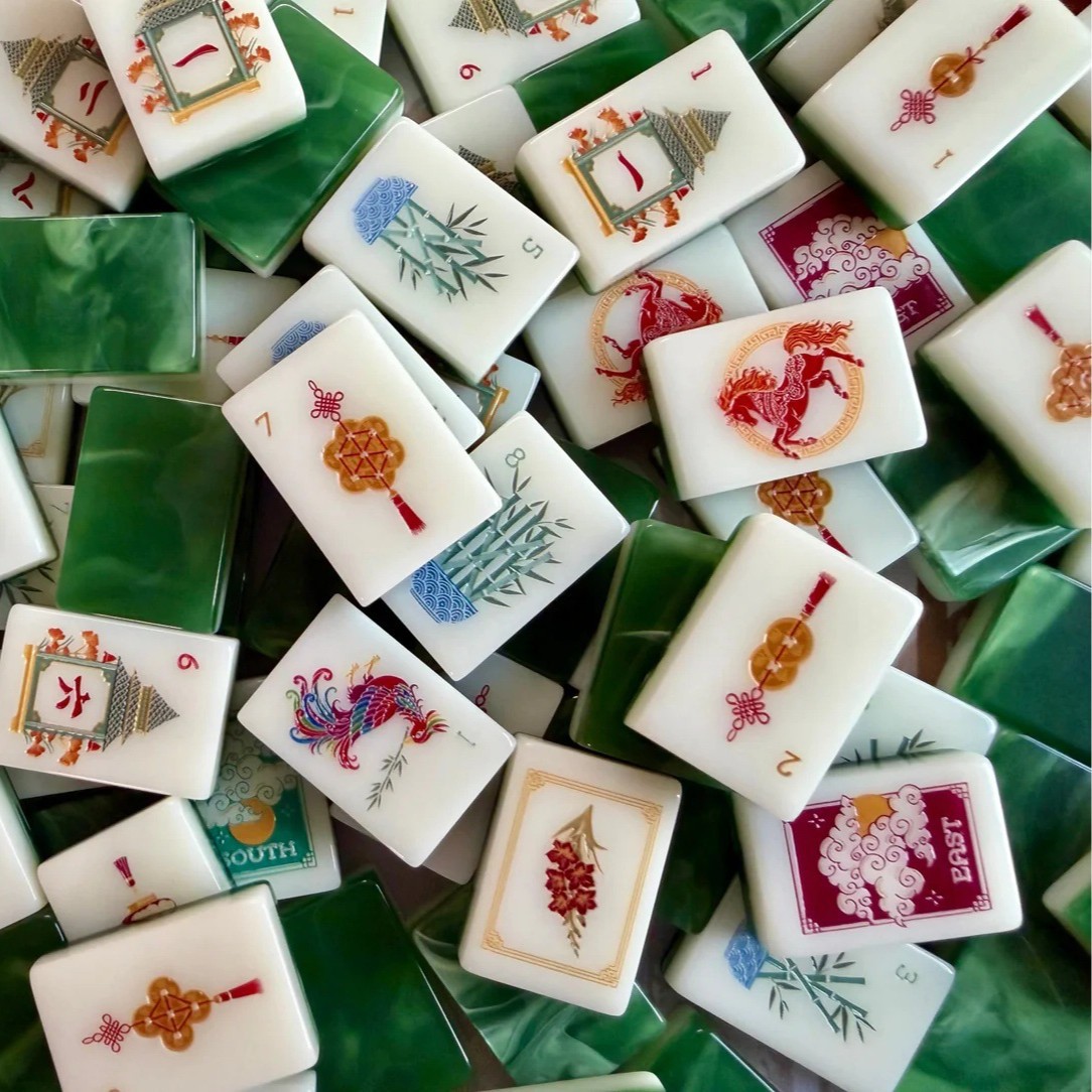 American Green Fortune Series Acrylic Mahjong 160 Pieces, Home Use Gift Set Hand-Crafted Crystal Tiles