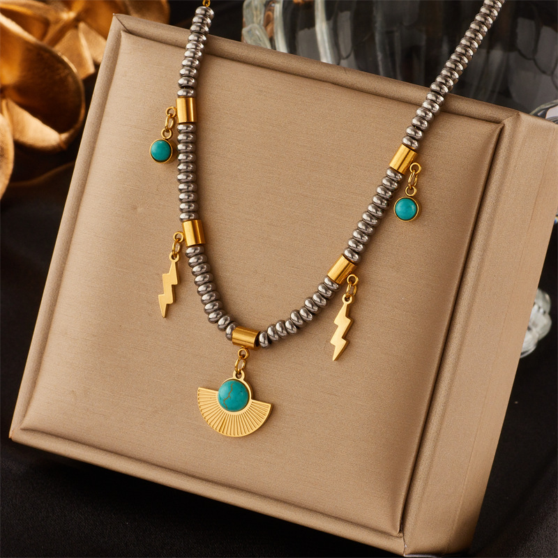 Retro Lightning Titanium Steel Inlay Turquoise Necklace display picture 3