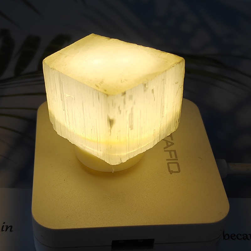 55g Weight 1 Piece Quantity Casual, Home Occasion Crystal Material Irregular Pattern Vintage Style Style Vintage Style Irregular Crystal Lighting Accessories 9