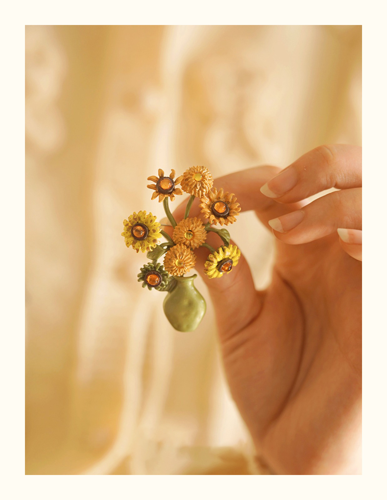 Sweet Flower Alloy Stoving Varnish Women's Brooches display picture 1