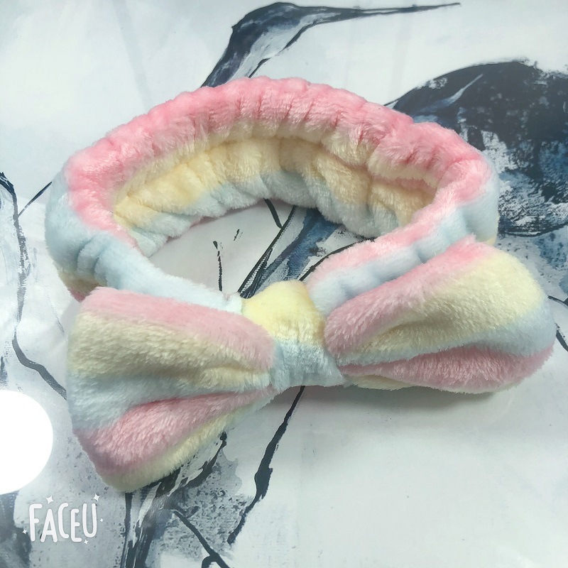 Cute Cartoon Plaid Bow Knot Cloth Hair Band display picture 1