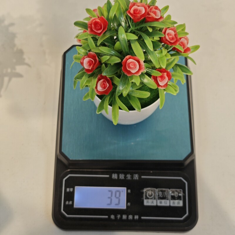 模擬緑の植物小さなバラの鉢植え小さな白いポットフラワーアレンジメントデスクトップ緑の葉のカラフルな花の装飾ハイエンド盆栽|undefined