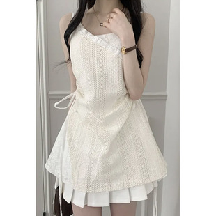 �ɰ�ɫ�ٽz�U�յ����B��ȹŮ�nϵС����ȹ�@�ݯB��ϵ�����|��ȹ