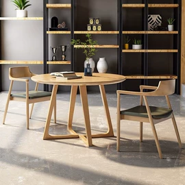 实木床;餐桌;餐椅