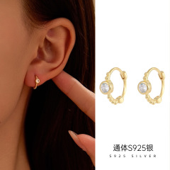 ガジュマルの木の下のS925銀の越境豆の玉のジルコンのイヤリングのイヤリングの女性のシンプルで冷たい風の経典の百合の新型の耳飾り