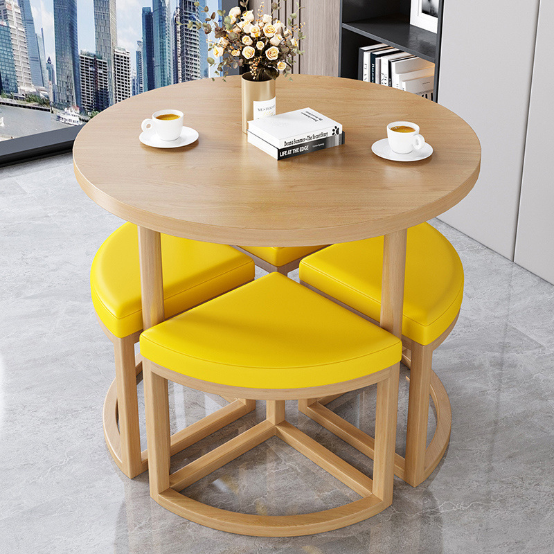 Taburete de cuero amarillo + mesa de madera