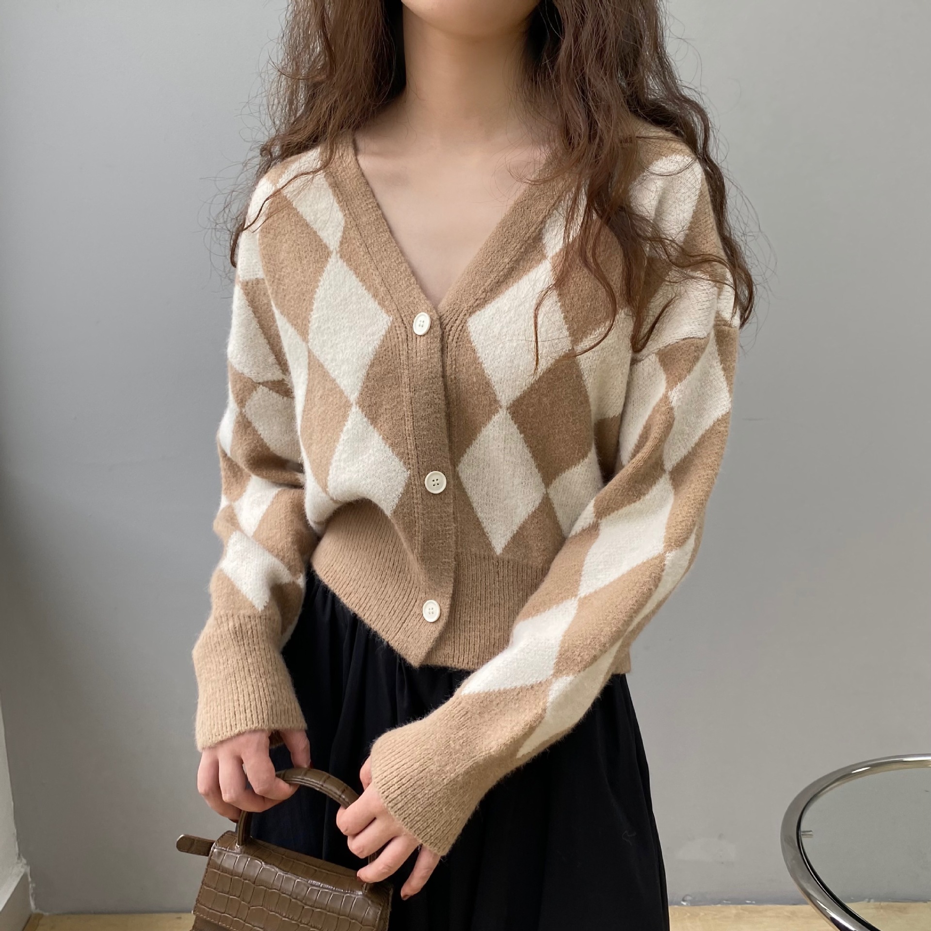 (2개) JIA ZHI | 다이아몬드 패턴 프렌치 스타일 브이넥 가디건 스웨터 재킷 한국 스타일 스웨터 쇼트 탑 B7230