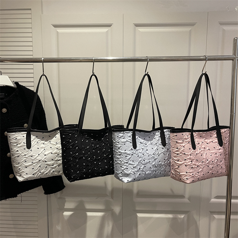 Borsa a tracolla versatile alla moda da donna, stile coreano all'ingrosso, con fiocco, modello invernale 2025, color-block_voghion.com