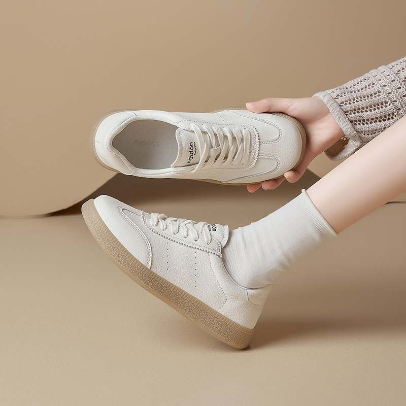 Augu Shi Deng zapatos blancos para mujeres 2025 verano nuevo estilo de fondo grueso estilo académico zapatos de skate casuales Retro Gundam zapatos de entrenamiento