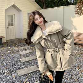 高端精致羊毛羔领派克服羽绒服女冬季2025新款白鸭绒气质保暖外套