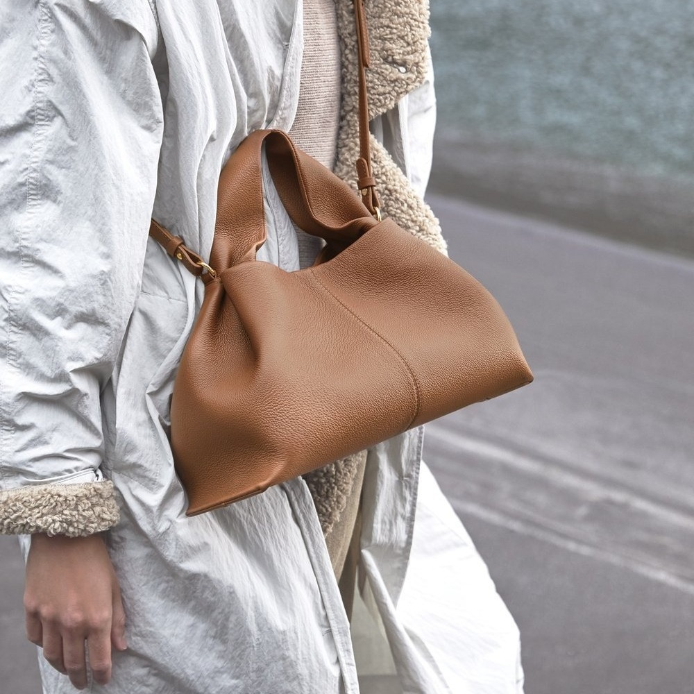 Cloud Dumpling For Women 2024 New Cross-Border Fashion Handbag Lunch Box French Style Textured Shoulder Crossbody Bag_voghion.com