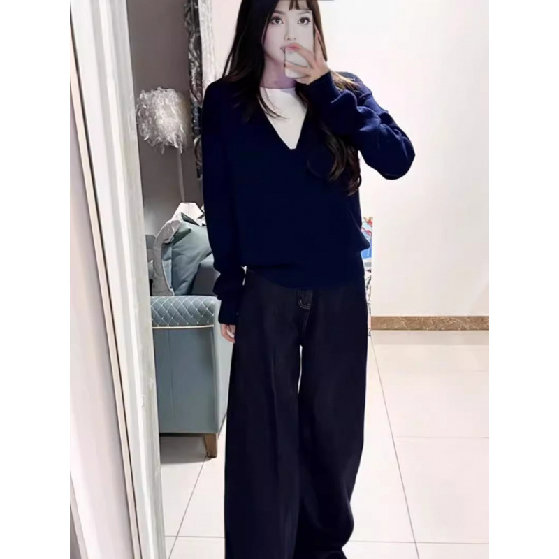 Coreana de color de cuello v falso dos piezas de jersey de punto para mujeres otoño y invierno nuevo diseño interior con suéter delgado para mujeres