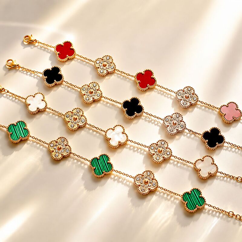 【In Stock】Five-Leaf Clover Bracelet with Alternating Diamonds, Titanium Steel Electroplated Jewelry Wholesale, New Sparkling Crushed Diamonds 【In Stock】Five-Leaf Clover Bracelet with Alternating Diamonds, Titanium Steel Electroplated Jewelry Wholesale, New Sparkling Crushed Diamonds