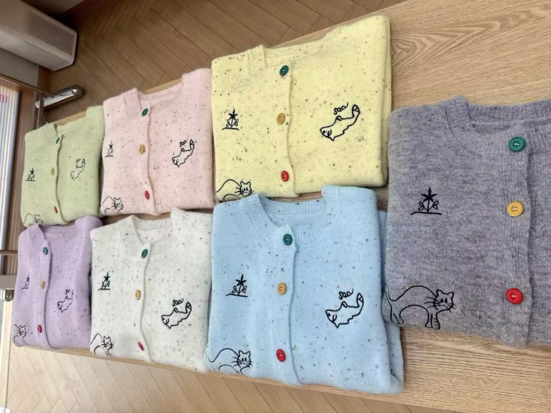 彩色扣子卡通刺绣毛衣开衫好质量毛衣外套女装宽松气质设计感长袖|undefined