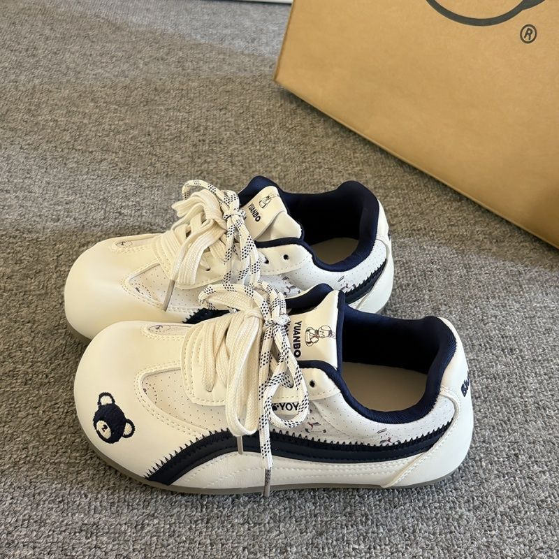Dulce viento del campus oso zapatos de entrenamiento de primavera y otoño 2025 muñeca de alto valor de cara zapatos casuales de skate en zapatos blancos versátiles
