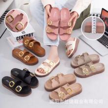 ���ڿ羳���һ����Ů��2025�ļ��¿�ٴ��⴩Ƥ����ɳ̲����Ь