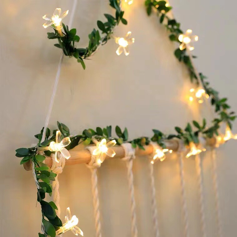Green Leaf Vine Rose Flower Lights Outdoor Waterproof Garden Garland Decorative String Lights Balcony Arrangement Christmas Decoration Green Leaf Vine Rose Flower Lights Outdoor Waterproof Garden Garland Decorative String Lights Balcony Arrangement Christmas Decoration