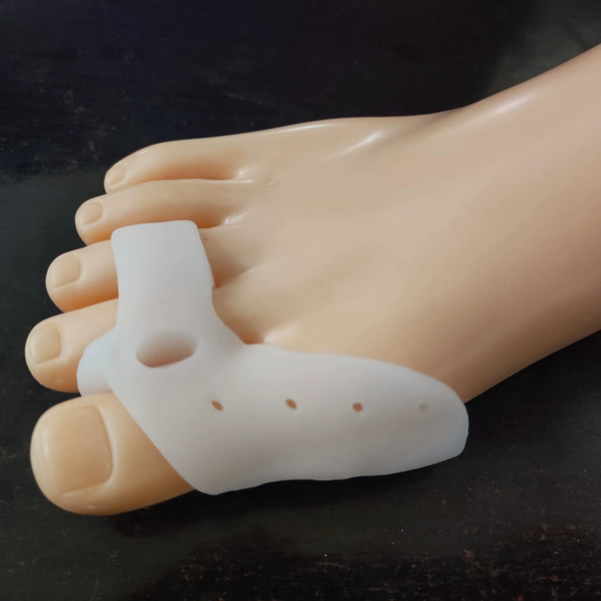 Силиконовый (три поколения) с отверстием втулка с большим вывернутием