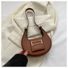 Shoulder bag, fashionable underarm bag, moon-shaped lamp, one-shoulder bag, 2023, Korean style