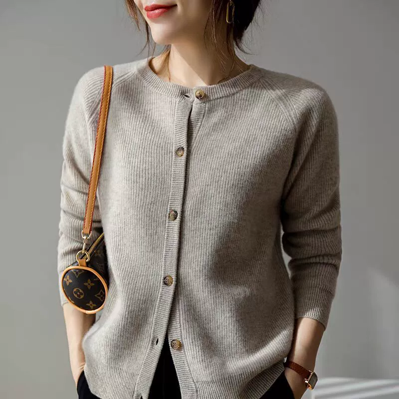 Demi-season cardigan, woolen sweater, jacket, round collar, loose fit
