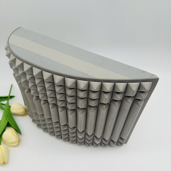 Lumbar soothing device