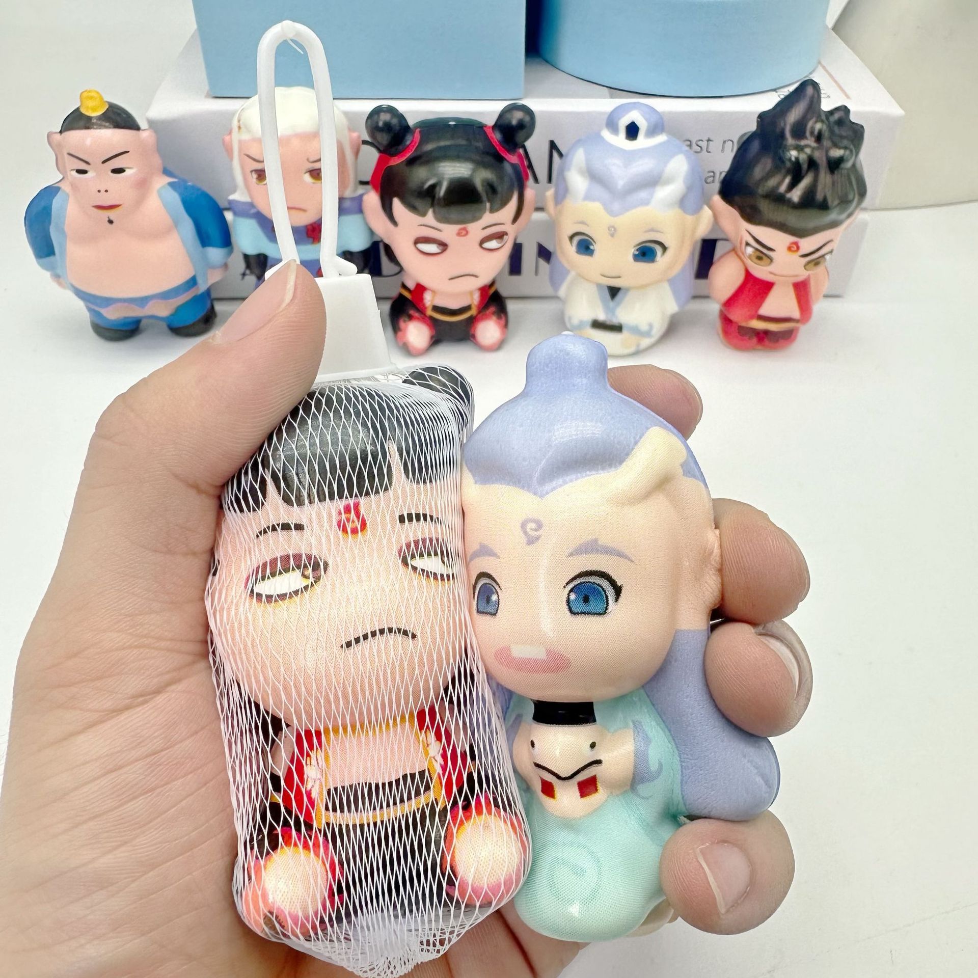 Bolsas Sorpresa Populares de Internet, Juguetes para Niños, Antiestrés, Regalo, Decoración, Figuras de Exhibición de Puestos Famosos en Internet, Muñecas image 5