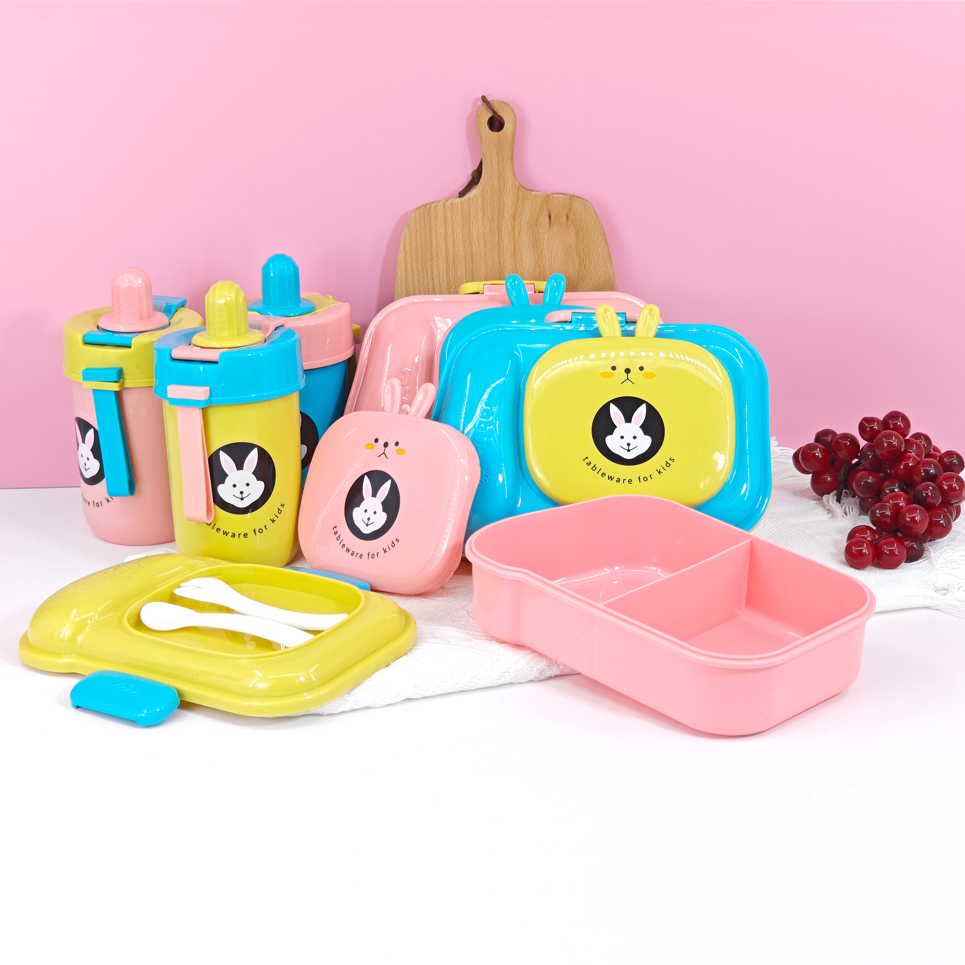 JINGMAO venta caliente caja de almuerzo de dibujos animados kettle set estudiantes niños lindos caja de almuerzo de almuerzo bebida directa taza de agua de paja