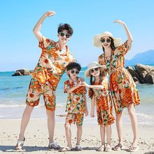 三亚度假海边出游亲子装一家三口四口母子母女夏装2024花衬衫大码