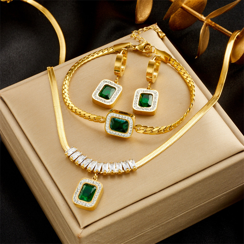  high-grade light luxury style emerald cube sugar zircon pendant clavicle chain earrings bracelet three-piece suit