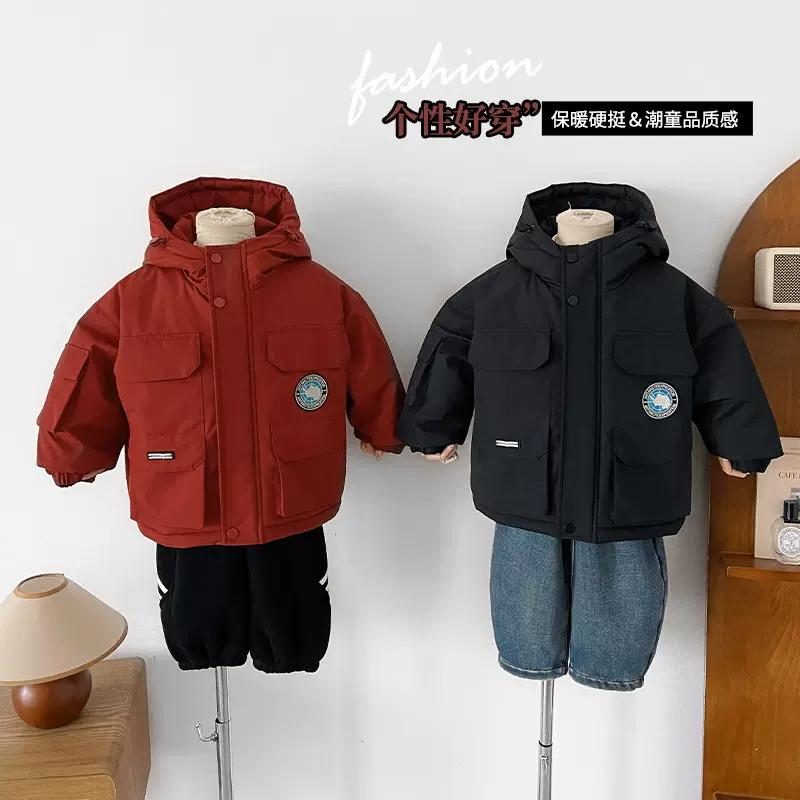 风之谷2025冬季新款儿童帅气工装加绒冲锋衣外套男童连帽派克棉服