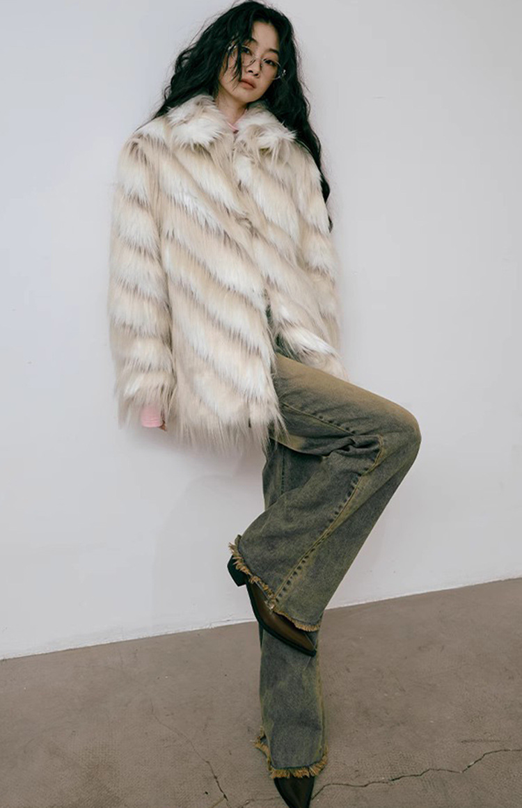 Women's Fur Coat Retro Mixed Colour Long Fox Fur Jacket For Women_voghion.com