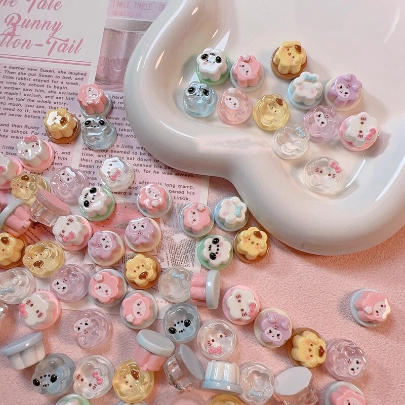 Mini Bright Cartoon Small Pudding Ice Through DIY Cream Glue Phone Case Handmade Hairpin Keychain Resin Accessories Mini Bright Cartoon Small Pudding Ice Through DIY Cream Glue Phone Case Handmade Hairpin Keychain Resin Accessories