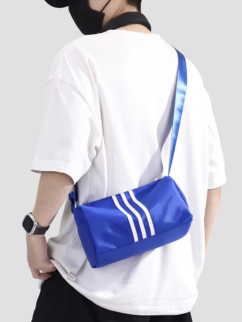 Nueva mochila deportiva de hombro de gran capacidad de nicho de estilo japonés mochila casual simple de viaje bolsa de almohada de mujer