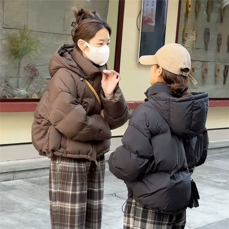 Женский короткий пуховик с капюшоном, зима 2024, новый стиль, маленький стиль Kendou, универсальный белый утиный пуховик