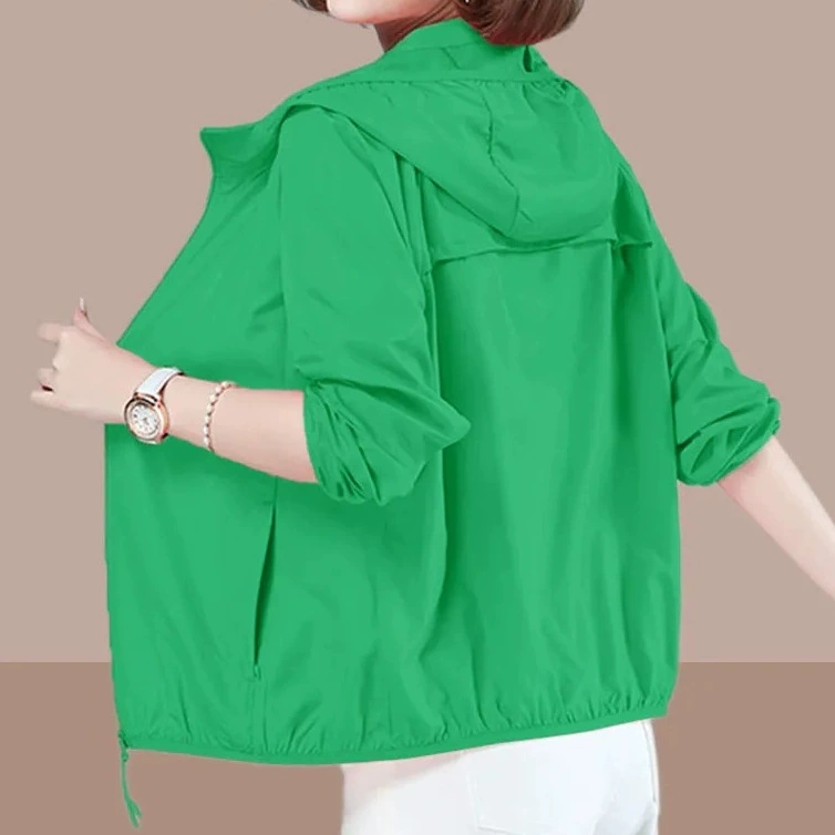 Женские топы для лета 2025, тонкие, новые, с защитой от солнца, свободные, больших размеров, с капюшоном, повседневные, короткие куртки