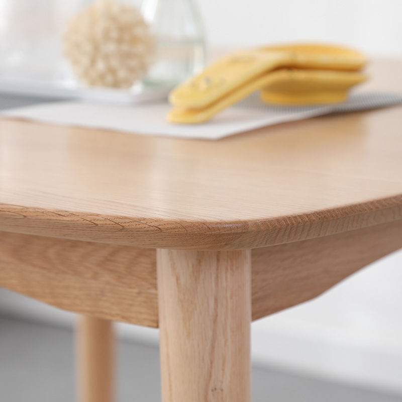 Mesa cuadrada de roble nórdico Mesa de negociación comercial de madera maciza simple Restaurante de comida rápida Tienda de bebidas frías Cafetería Fábrica de muebles al por mayor