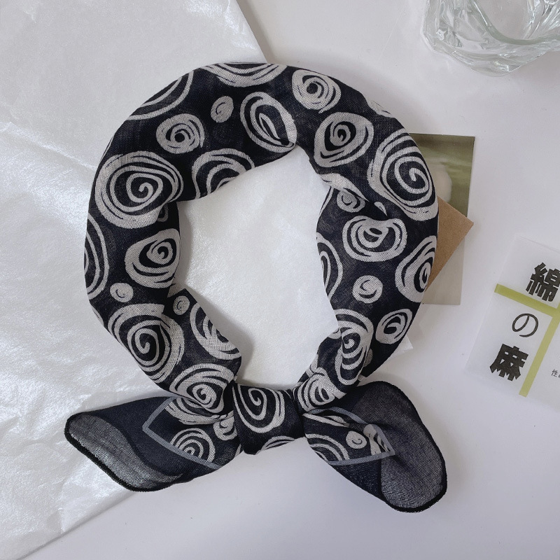 Pañuelo pequeño cuadrado de algodón y lino con estampado de flor de cachemira, estilo nuevo otoño-invierno 2026, pañuelo de cuello pequeño transpirable y cálido para mujer, estilo artístico.