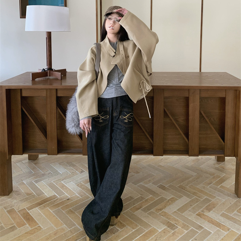 Designed Khaki Stand-Up Collar Motorcycle Jacket for Women Autumn and Winter 2025 New Korean Style Loose Drawstring Hem Top Trendy