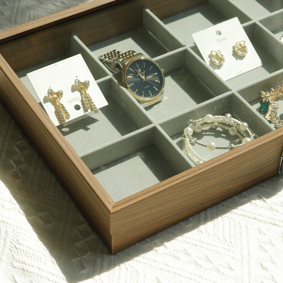 �������ɺ���Ʒ���鱦������ָ��������չʾ����������ľ��������