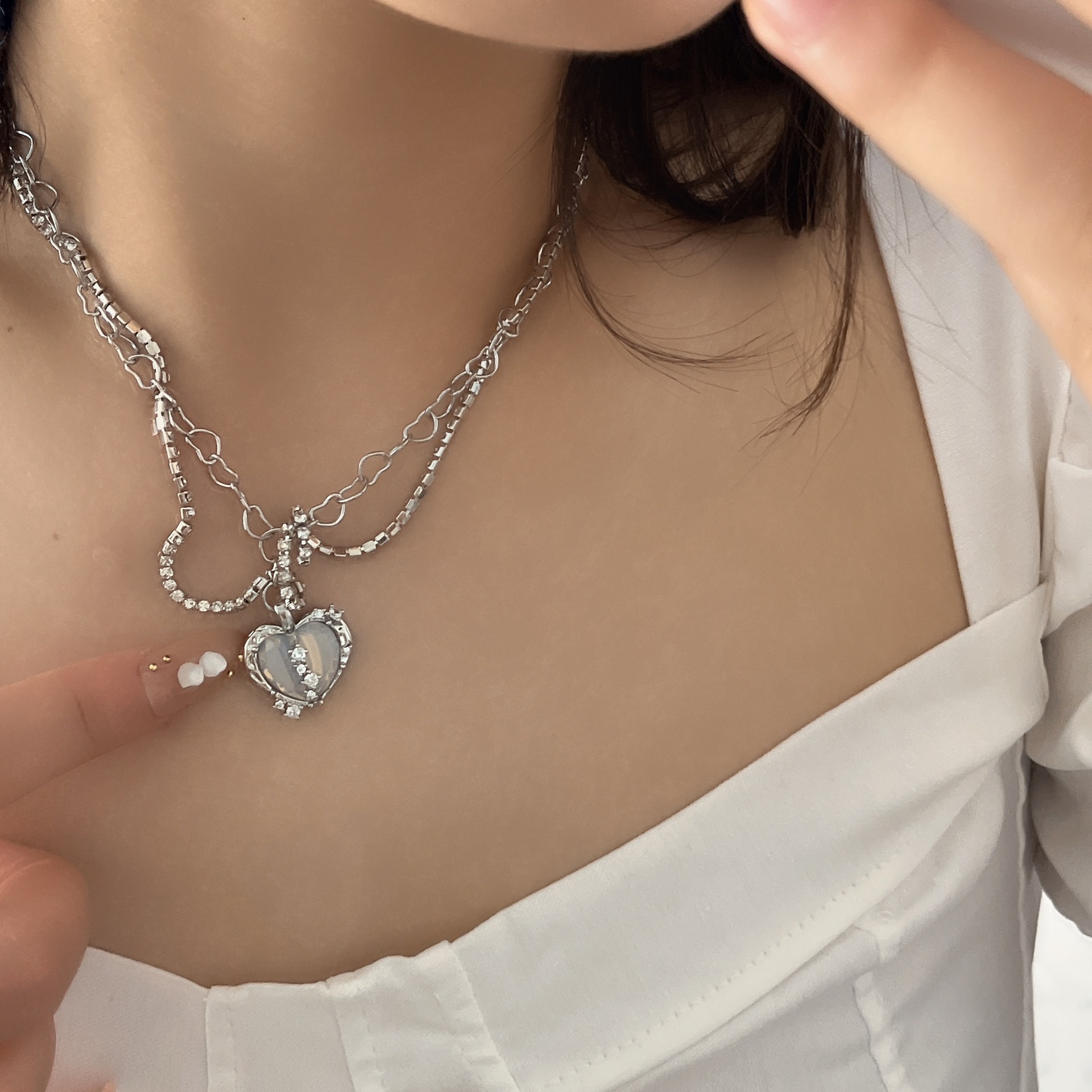 Fashion Multi-layer Clavicle Chain Blue White Crystal Micro-inlaid Zircon Heart Pendant Necklace display picture 1