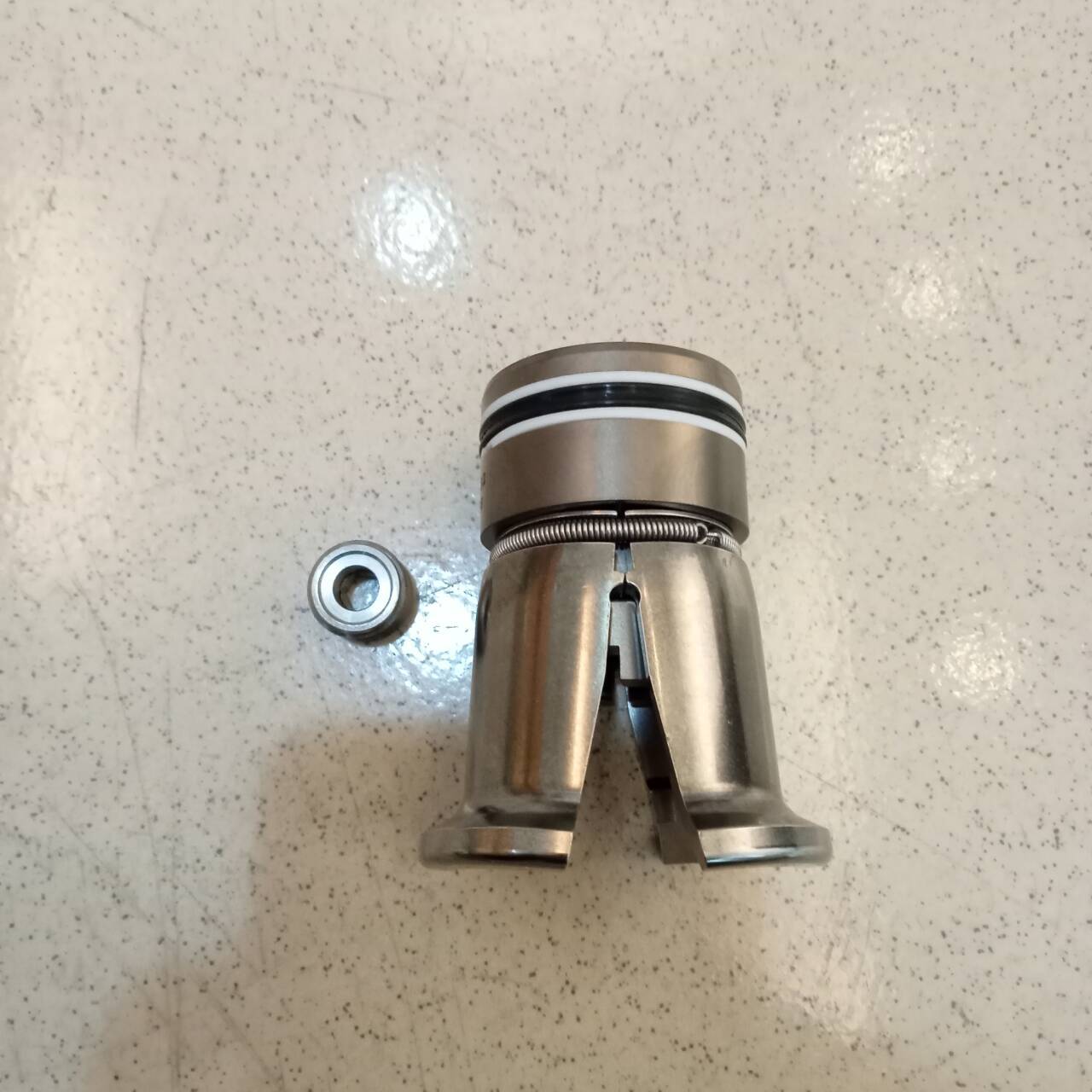 德国OTT-JAKOB拉爪含锁紧螺栓95.101.540.3.2全新原装正品